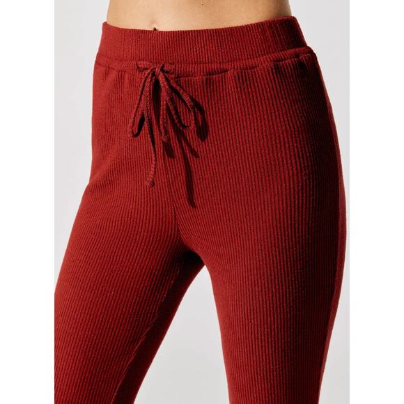 (L) NWT $128 Carbon38 Brushed Ribbed Flare Pants Rum Wine Red - Picture 8 of 8
